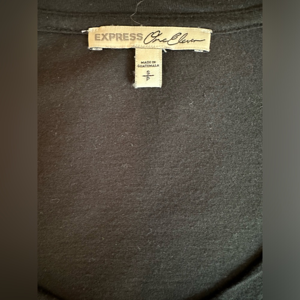 Express black t! - Picture 3 of 3